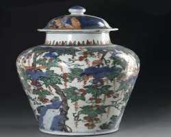 The Ancient Chinese Porcelain Art due to which China was popular in the rest of the world is also displayed in the museum. It has over 100 such pieces